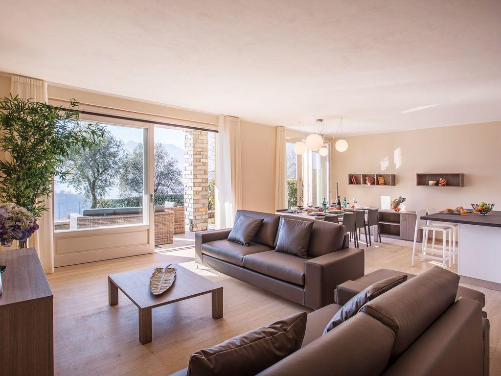 Ossuccio Grande C Home With Pool Sleeps 12 By Italian Apartments Como Exterior photo