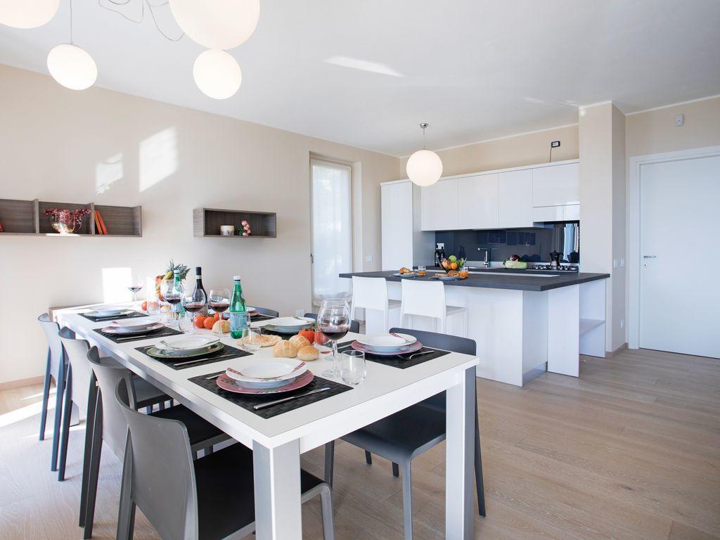 Ossuccio Grande C Home With Pool Sleeps 12 By Italian Apartments Como Exterior photo